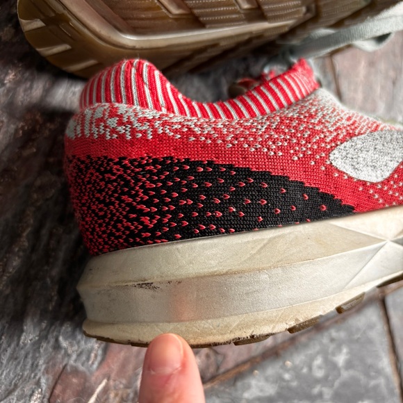 Brooks Levitate 2 Sneakers Size 8 - Picture 11 of 16